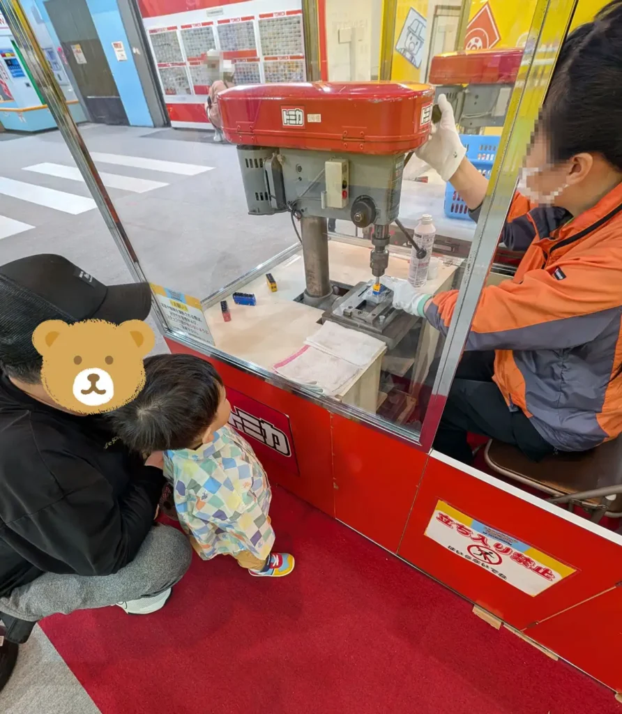 トミカプラレールフェスティバルの組み立て工場