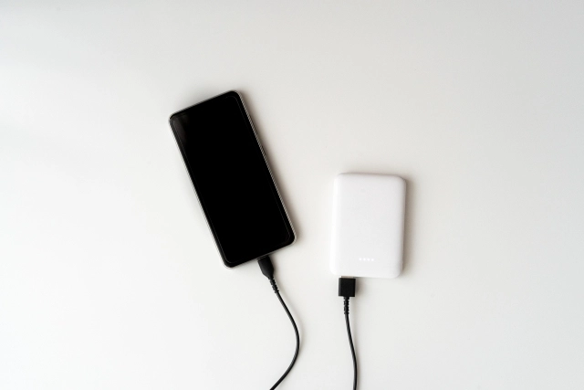 災害用に常に充電しておくモバイルバッテリー