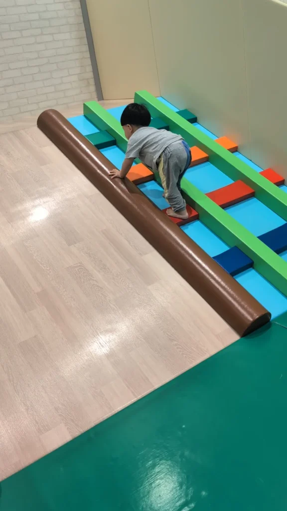 トーマスステーションの滑り台